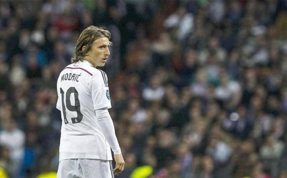 罗体：罗马尼奥利和贡多齐对裁判不满，但不会被停赛最多罚款